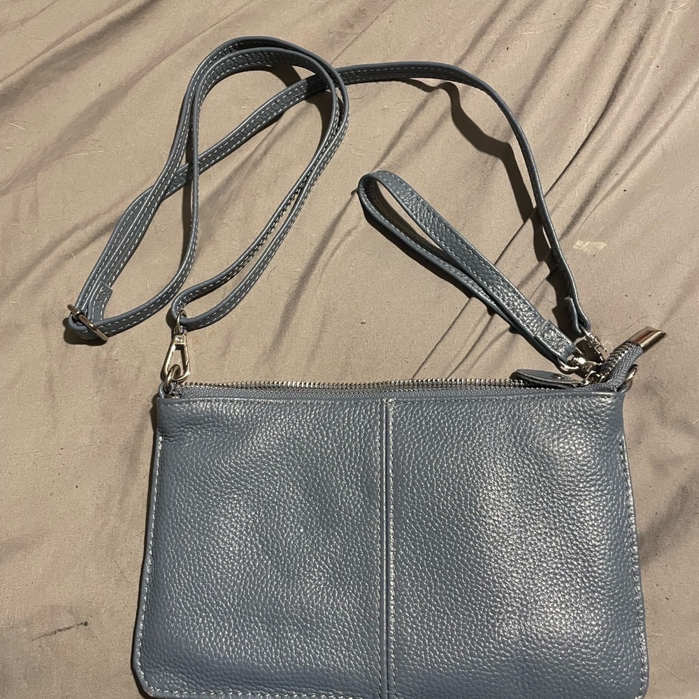 🛍️2/$38 Elegant Blue Leather Crossbody Bag
